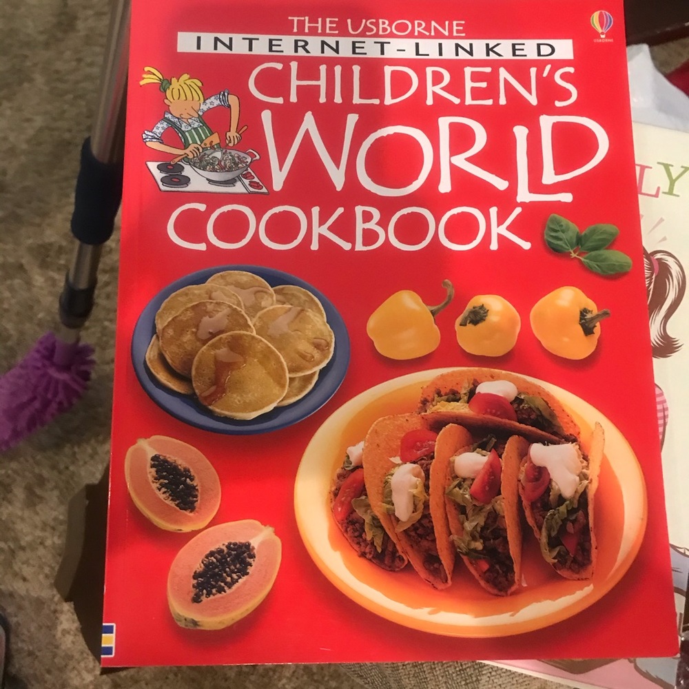 * 🎄 FREE! with $9 purchase” Children’s World Cookbook- Usborne Books 🎄